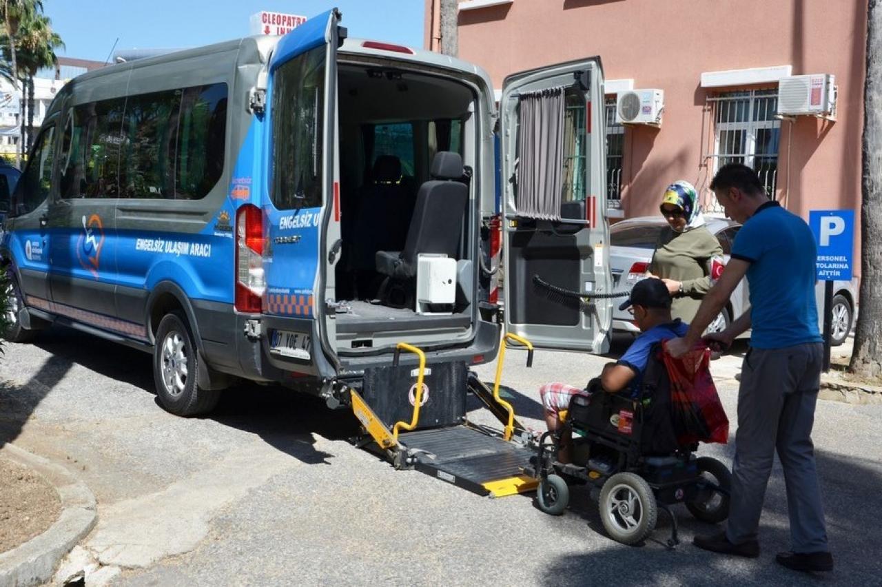 Antalya Büyükşehir Alanya'da Engellilerin Yüzünü Güldürüyor...