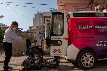 Mersin Büyükşehir Belediyesi Engelli Araçları Hizmete Başladı